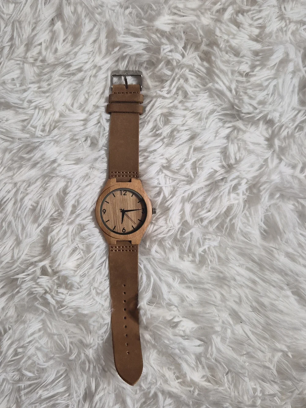 Wooden Look Watch Large Round Face Analog Tan Brown Friends Make Life Richer ✨️